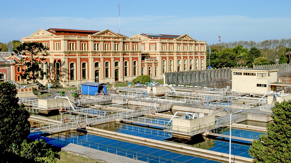 AySA llam al cuidado del consumo del agua